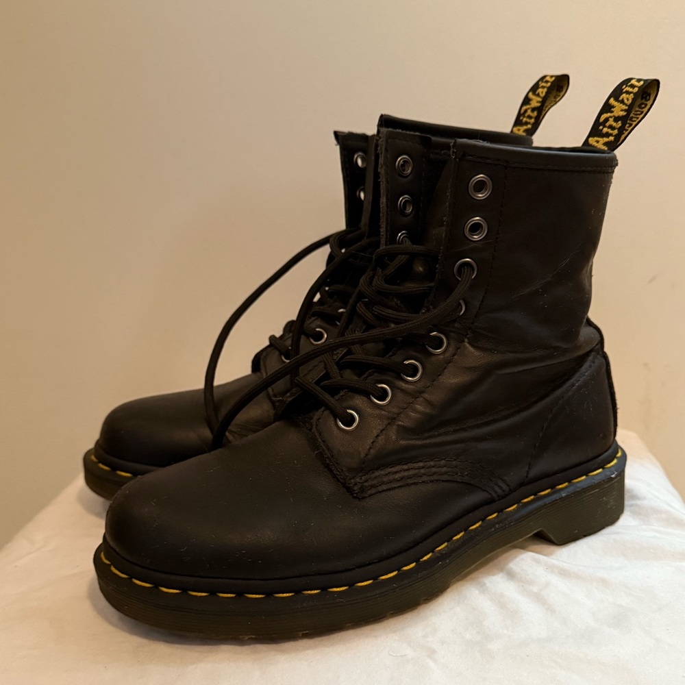 Doc Martens Classic Combat Boots
